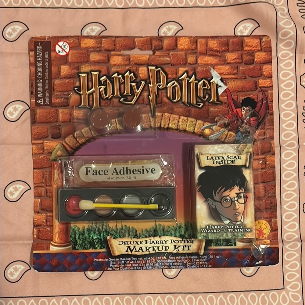 Vintage Y2K Harry Potter Deluxe Makeup Kit